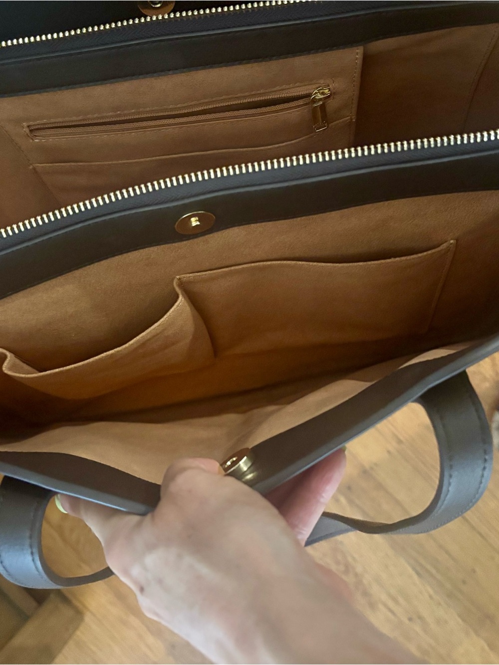 Paloma Tote for Fall! - Picture 6 of 15